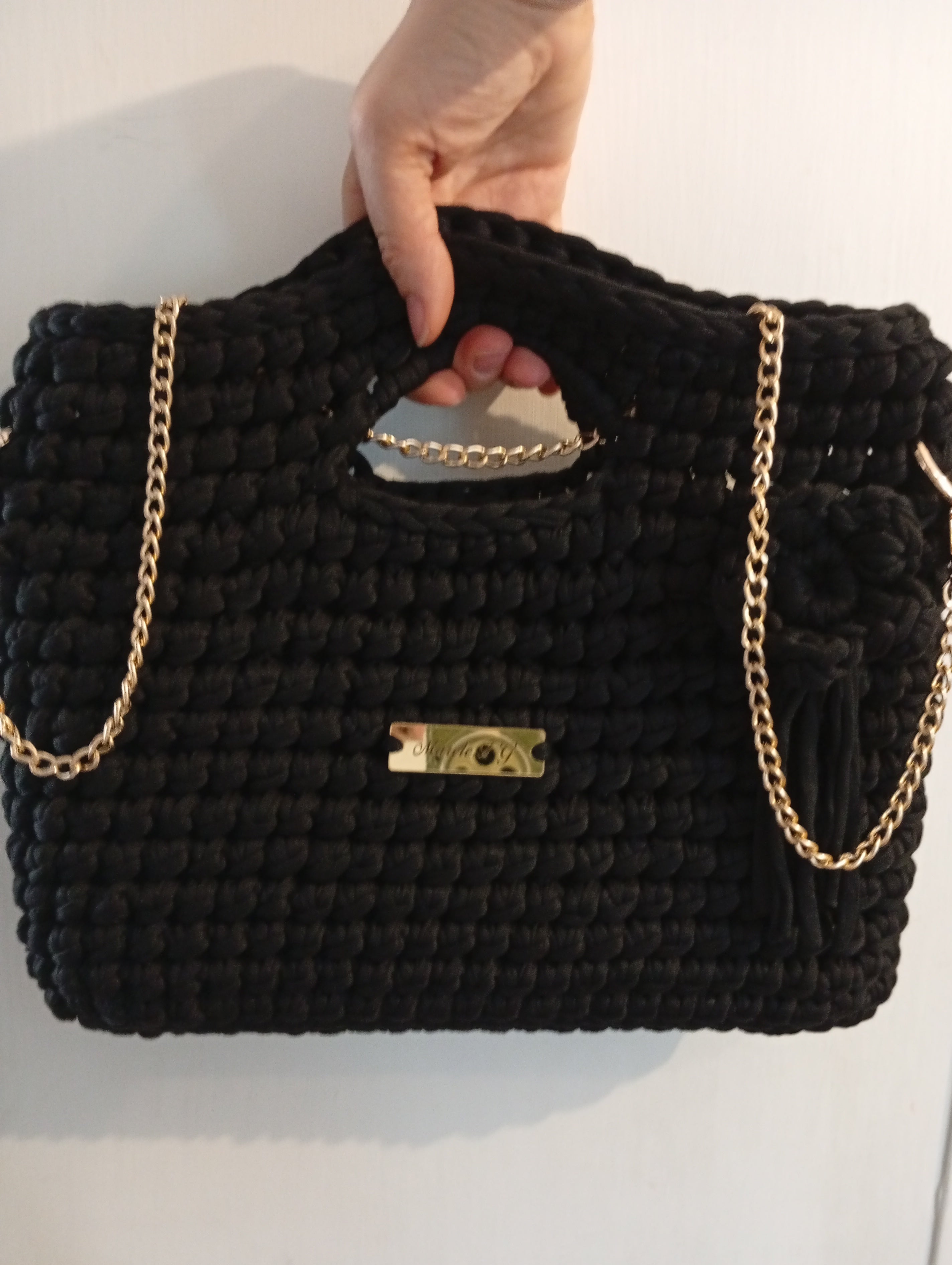 Borsa secchiello semirigida a mano